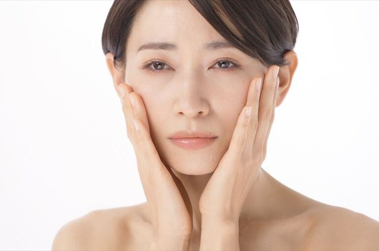 [コラム]お肌のくすみの原因とは？ ｜自宅サロン4Clover